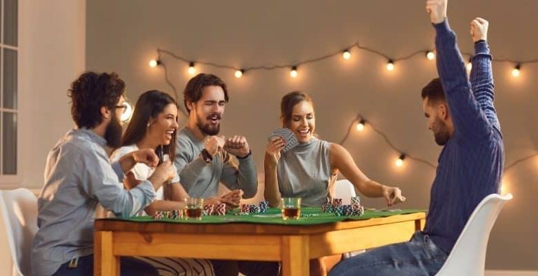 Canlı Krupiye Oyunları: Çevrimiçi Casino Eğlencesinin Geleceği 1 Mühendistan Canlı Krupiye Oyunları: Çevrimiçi Casino Eğlencesinin Geleceği